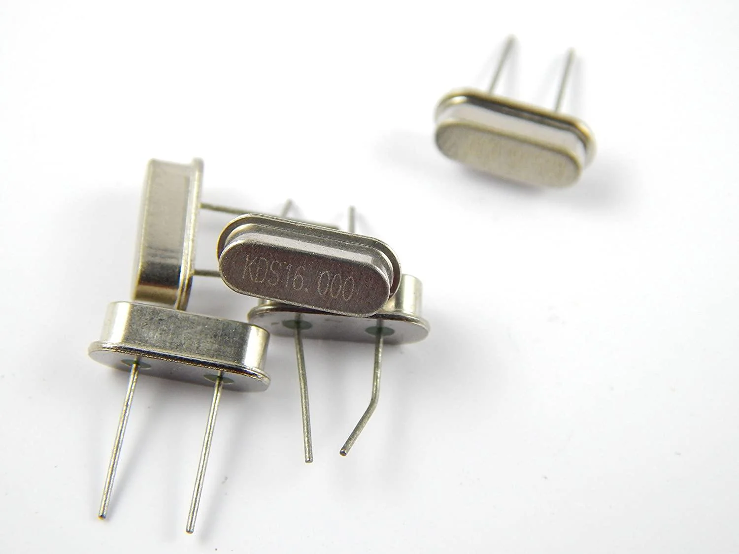 16MHz Crystal Oscillator - (Pack of 10) - Image 3